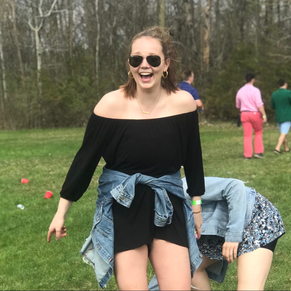 Meet your Posher, Michaela